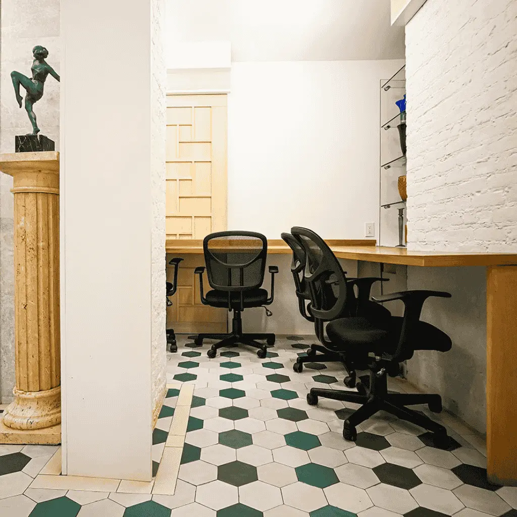 Foyer Alcove